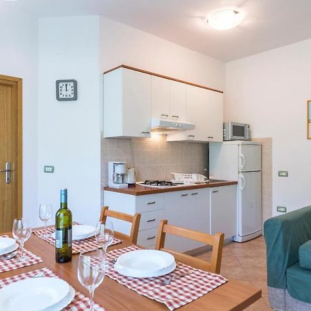 Apartments Pino Pula Zewnętrze zdjęcie