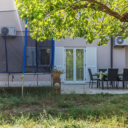 Apartments Pino Pula Zewnętrze zdjęcie