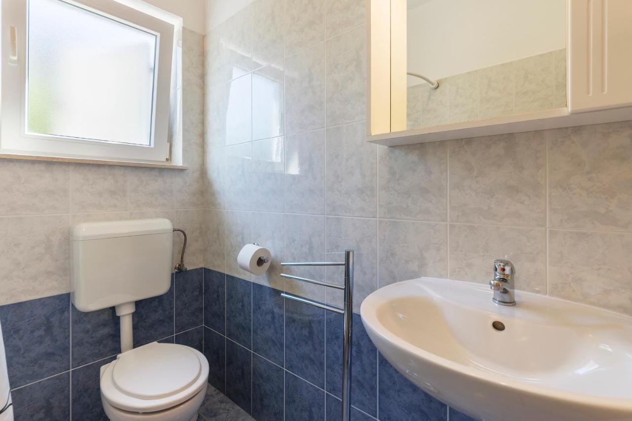Apartments Pino Pula Zewnętrze zdjęcie